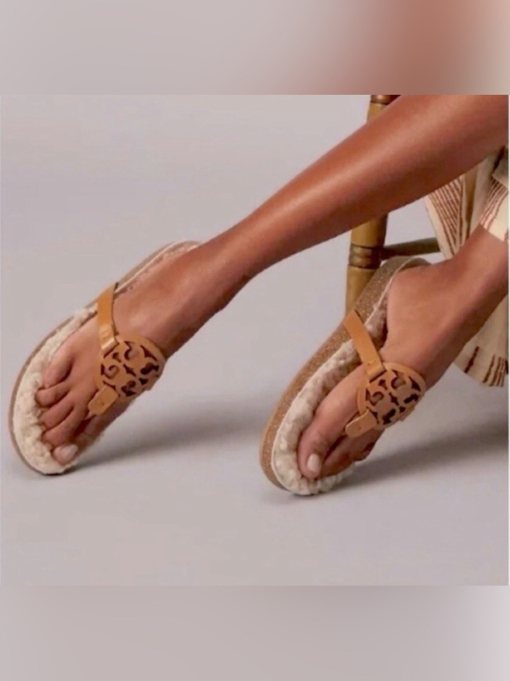 Tory Burch Miller Cloud Soft Shearling Leather Sandals Thongs Flip Flops 7.5 🤎